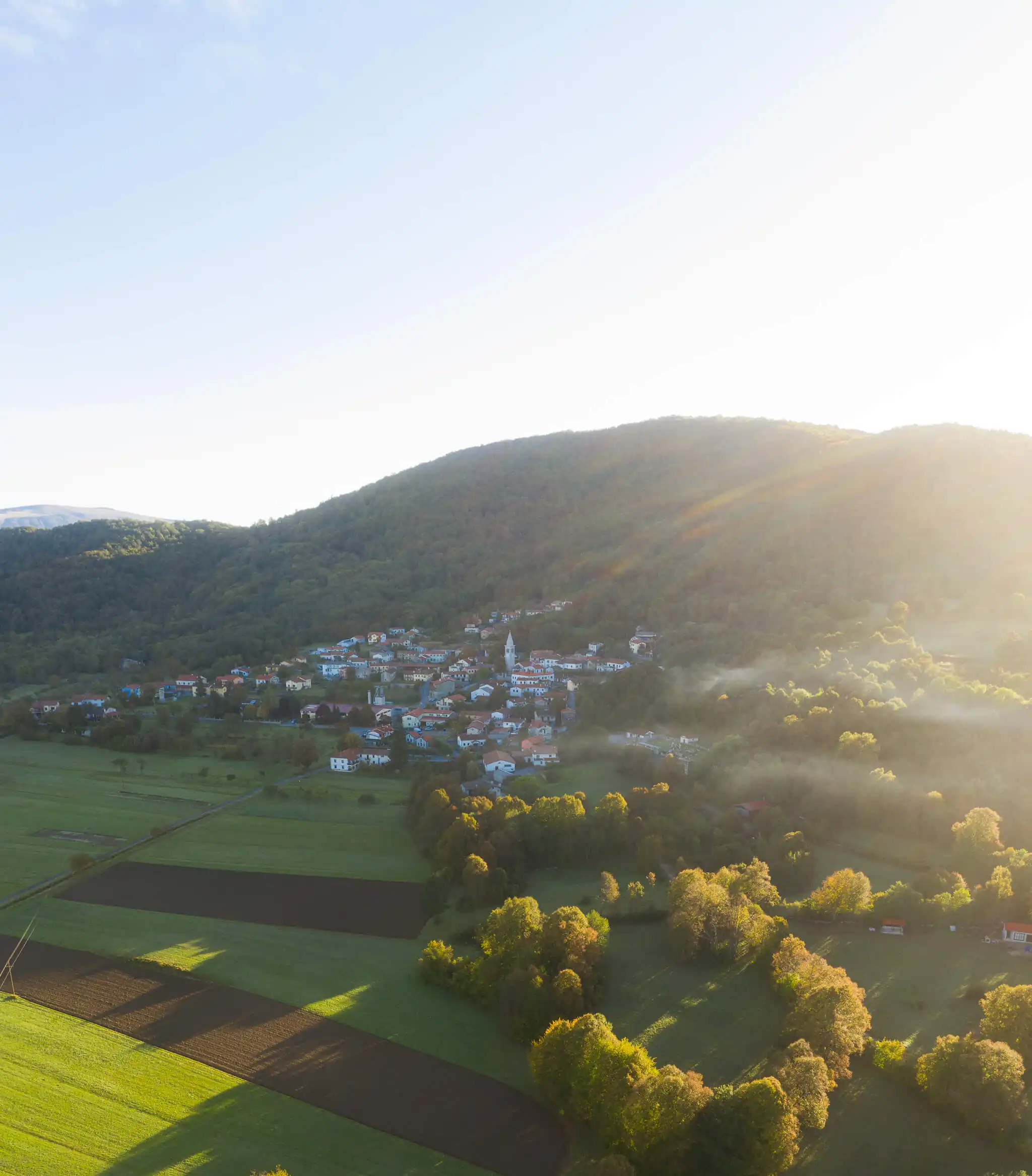 The village of Rodik on the Karst — walking and cycling trails